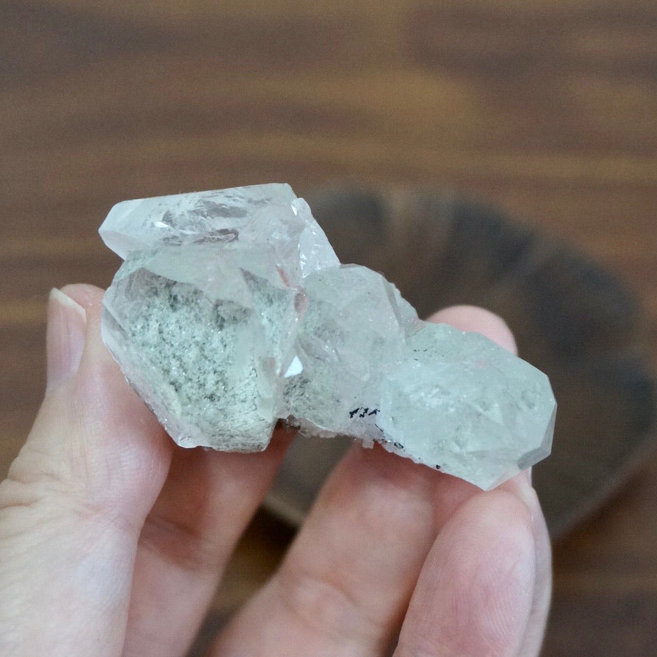 喜瑪拉雅迷你晶簇  Mini white quartz cluster